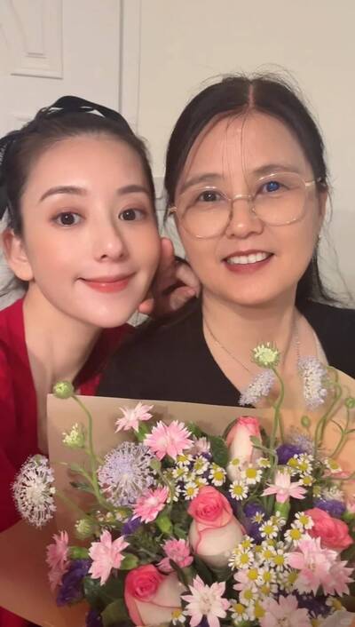 59歲郭富城被瘋傳再當爸？方媛肚凸似懷第3胎