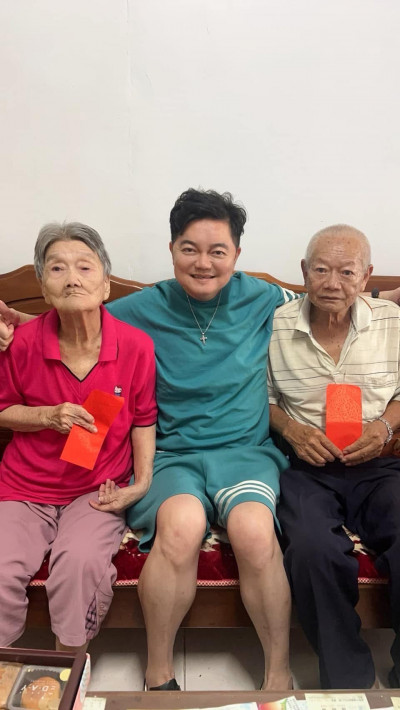 就差2年！警察歌手林宏銘提前退休 錯過月退終身俸原因曝光