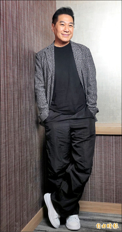 《人物專訪》66歲文章星國考大學 被保全擋校門外