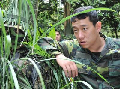 《新兵》男星車禍「膝蓋粉碎性骨折」仍入伍 神抽海軍陸戰隊