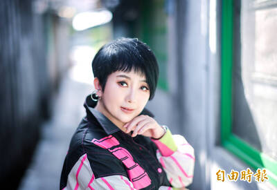 （專訪）負債1億又摔斷腿！64歲周思潔逆襲人生：不再委屈自己