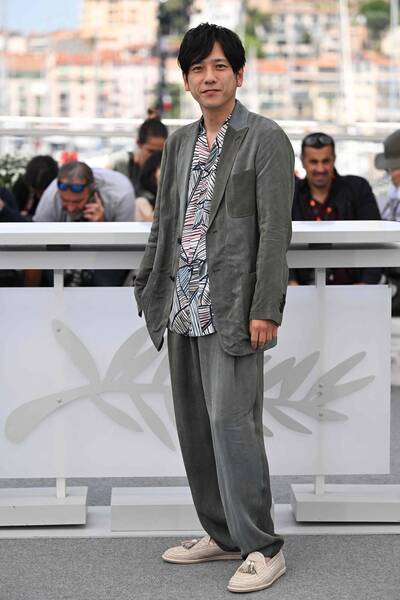 二宮和也首登坎城大爆滿！觀眾狂喊nino嗨翻 小松菜奈薄紗閃禁裸令