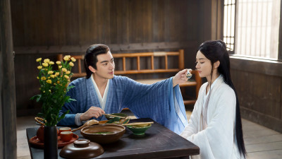 《楚喬傳》後再續前緣！林更新「抱趙麗穎撐2分鐘」 扳回崩潰名場面