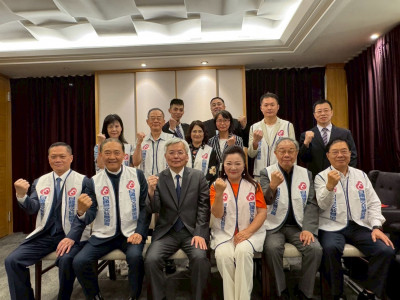 白冰冰曝當26年董事長「資助3千人」 險些斷炊交棒曝內情