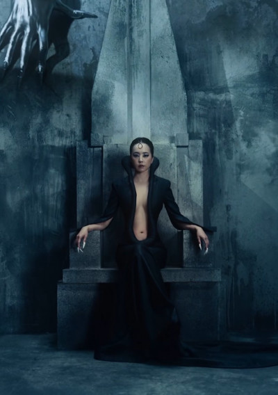 蔡依林美乳挖空辣爆!釣出家寧男閨密跪求:普渡我們