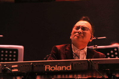 張菲、胡瓜誰都不得罪！他收服綜藝天王 還感謝老天爺