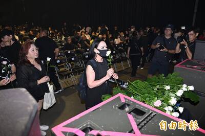 鄭怡哭慘！追憶舊情慟別韓賢光 王力宏揭他真面目