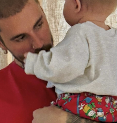 天王變奶爸！小賈斯汀育兒日常曝光 「真實又柔軟」藏不住父愛