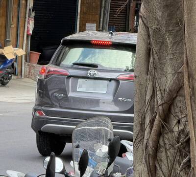 四叉貓批徐巧芯違建 被喊「垃圾」藏玄機