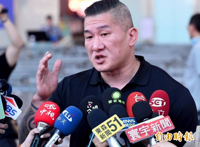 館長在健身房不是老闆？486先生看資料分析：只是管事的人