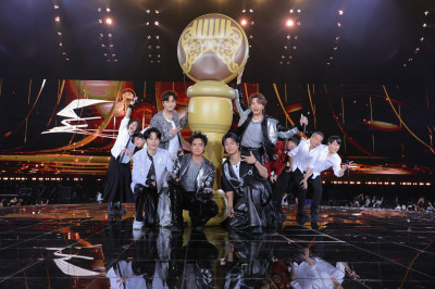 跑錯棚！五月天演唱會小妹妹點歌《星期五晚上》 團員反應曝光