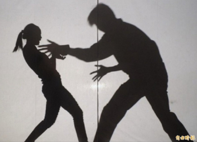 名媛借高利貸「慘淪性奴」 媒體人揭可怕內幕：做一次抵千萬