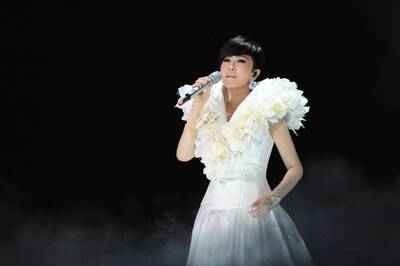江蕙復出就在今夜！費玉清「浴火鳳凰」獻「最高」祝福