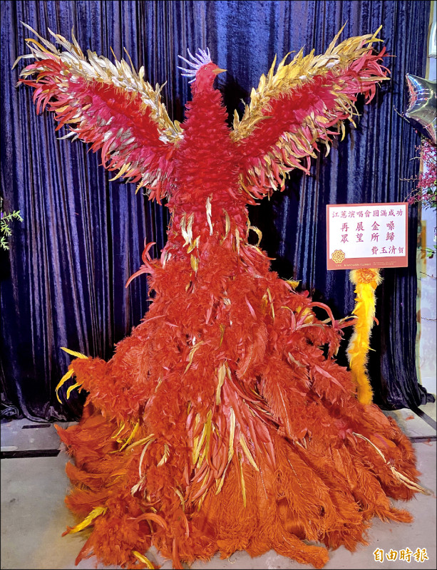 江蕙抗癌歸來 費玉清獻上浴火鳳凰-張學友出借專屬音控 周董阿妹送花祝福