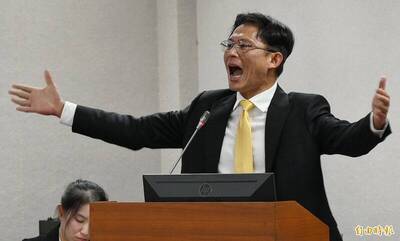 批評黃國昌11年   王浩宇：始終如一沒變