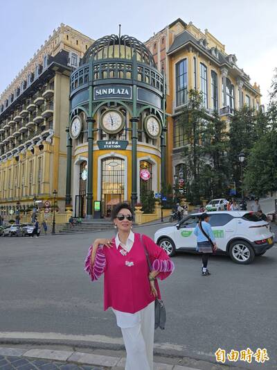 (圖多)曹金鈴遊沙霸 傳授減肥秘訣有夠猛