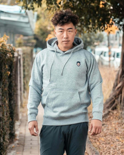 郭泓志跨界演台劇!帥兒未婚「鬧出人命」 死對頭鄭人碩變準親家