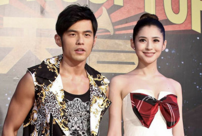 恭喜！「最美J女郎」爆喜生了 1年內閃婚產女火速當媽