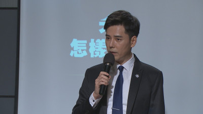 丁力騏暌違17年重返民視 自掏腰包10萬「偶像式出場」全場嗨爆