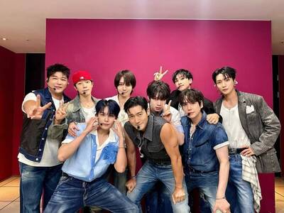 （影）Super Junior出道20週年 Dcard挖海盆認真致敬到荒謬