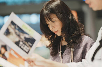 前立委洪慈庸暴瘦16公斤  網友指神撞臉「這些人」