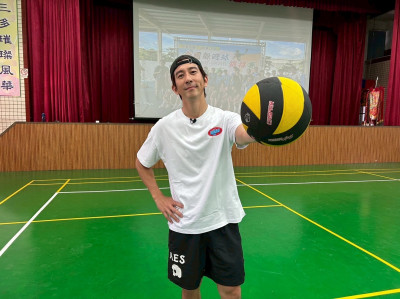 跑不贏小學生！修杰楷PK體能累到虛脫 當場認老：有點吃不消