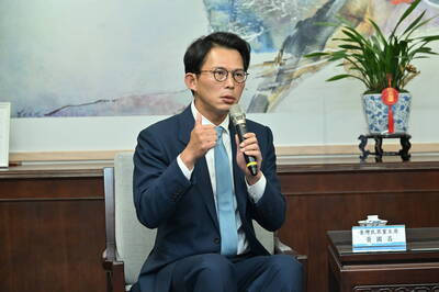黃國昌想選市長   486先生狠虧：毛沒長齊小弟