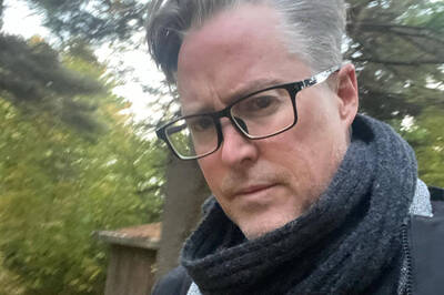 葛斯齊槓上夏克立 曝裸身照再秀對話