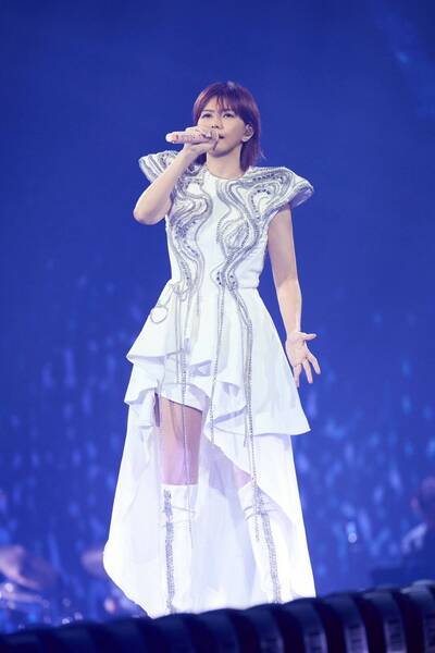 太愛台灣！大咖天后高雄開唱「雙關語」曝光：今晚繼續