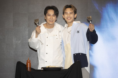 房產超過費玉清？ 張信哲露面全說了：可以全部帶走