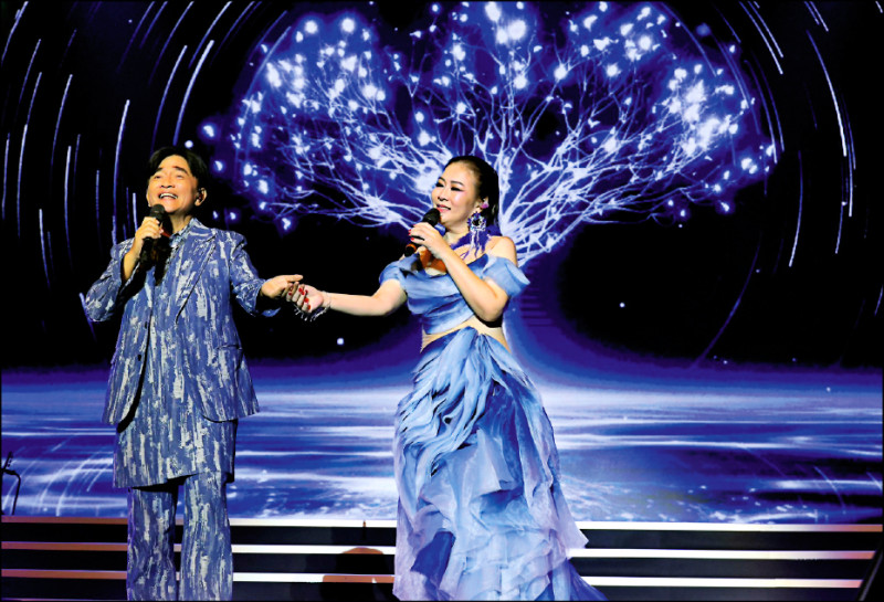 張秀卿變身「台南蔡依林」合體憲哥！出道45年圓夢開唱 好友葉璦菱、王瑞霞也來了