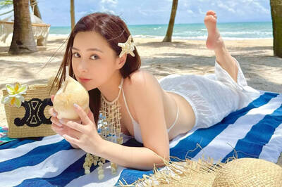 44歲「阿嬌」鍾欣潼脫了 性感比基尼辣翻網友