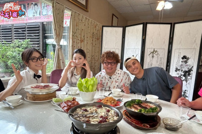 納豆「吃美食掉淚」藏洋蔥 與依依過七夕狂放閃