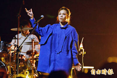 蔡健雅唱一半！北流遭強風狂吹驚喊：不要吹我喉嚨