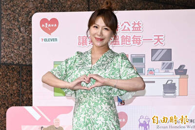 （影）佩甄拍片秀兒女上學方式大不同  笑翻大批網友