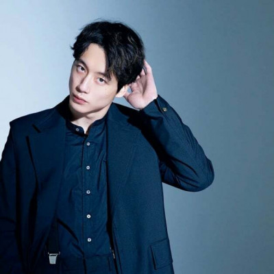 坂口健太郎「交往4年戀情」曝光 文春出手爆：禁忌三角戀