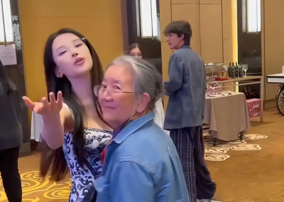 王力宏驚爆嫩妹新歡！身材姣好激似前妻李靚蕾 緊黏王媽媽全被拍