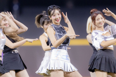 禹洙漢辣跳ZICO神曲全場暴動 偶像現身她秒當機