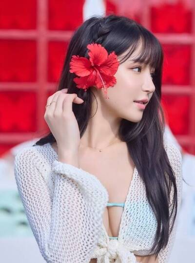 元元沖繩大解放    比基尼炸上圍被看光