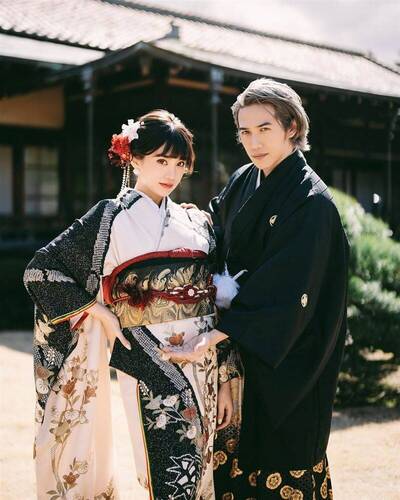 深夜突發文放閃熊仔 李優甜喊：想一輩子都和這人走下去