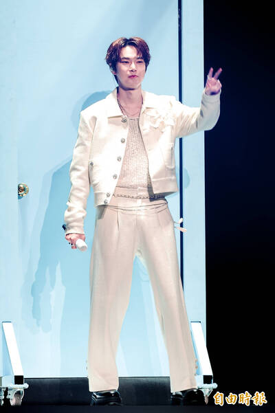 NCT道英吃香蕉被狂拍！警告台粉別犯大忌：我討厭