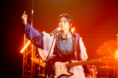 導演一句話點醒! 《藍色假期》邱姿雅靠「炙熱眼神」闖進金鐘新人獎