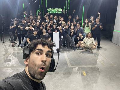 （影）《中文怪物》改成一週一更！酷認了工作量超負荷：大家多多包涵