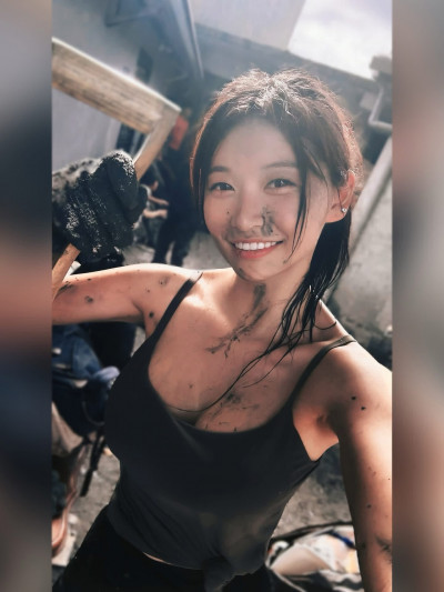 祈錦鈅帶動傅崐萁鏟土救災慘遭酸 他揭女神真面目私訊內容曝光