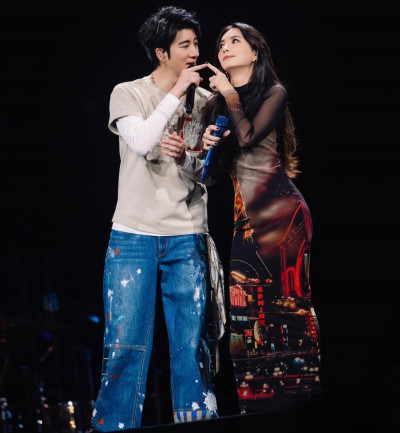 Ella太猛！為秀健身成果台上直接剪斷袖子 一秒拚贏金曲歌王