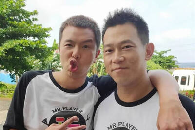 角頭天堂相會 顏正國臉書驚見與小鬼合照