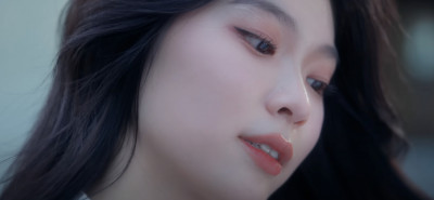 樂天女孩「開場5秒」正妹是誰?她羞喊:不知眼睛要往哪看