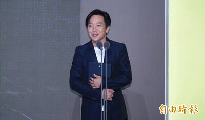 《黑潮島嶼》男星拍戲觸心結！爆「20年沒聯絡弟弟」喊卡崩潰嘔吐