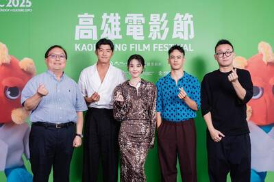 王柏傑動物園拍戲！遊客認成工作人員：請問路怎麼走