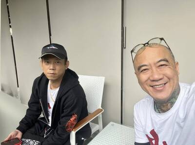 友情不散！鋼鐵爸追思顏正國曝「跳傘回憶」：那刻最接近老天爺